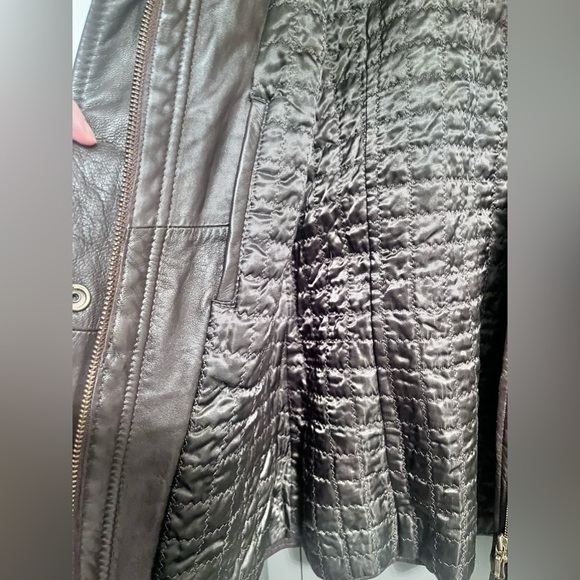 Danier Leather and Rabbit Fur Coat - Picture 4 of 9